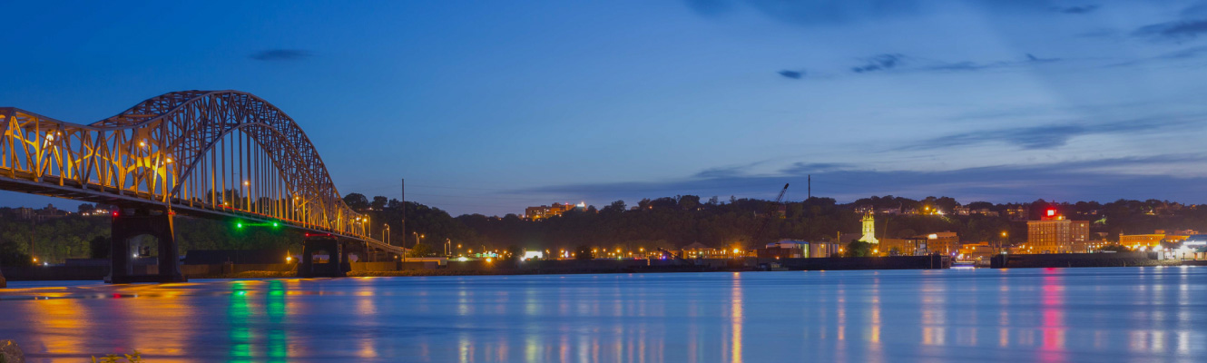 The Mississippi River and bridge in Dubuque, Iowa